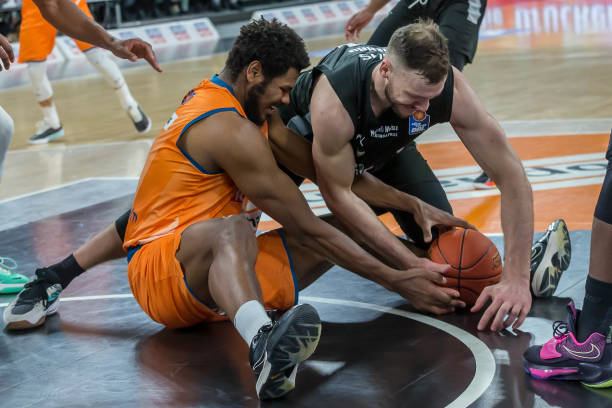 其中一个重 其中一个重